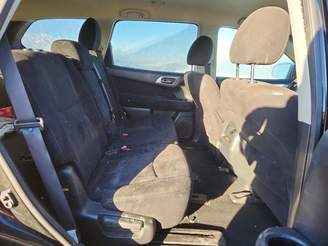 2015 Nissan Pathfinder s