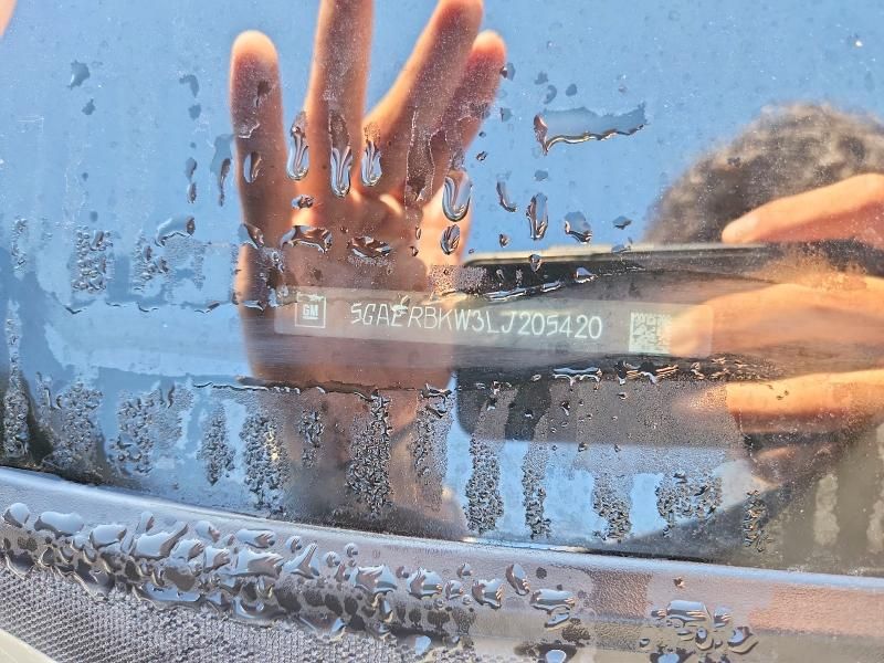 2020 Buick Enclave Essence