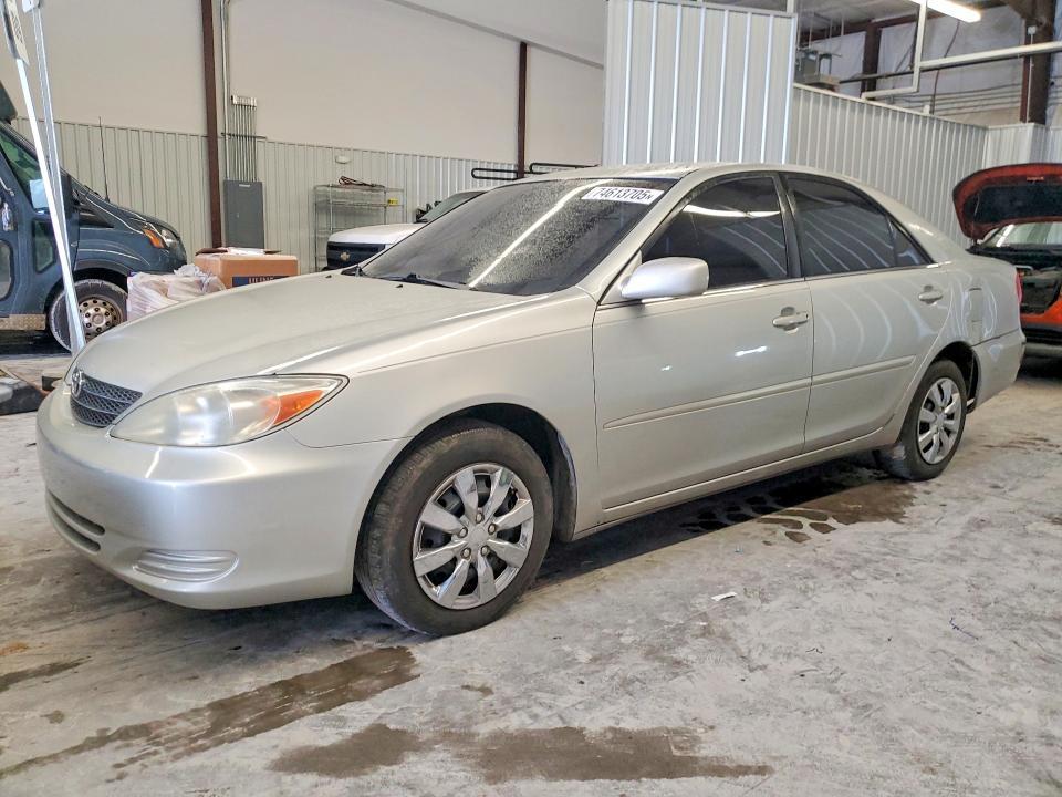2002 Toyota Camry le