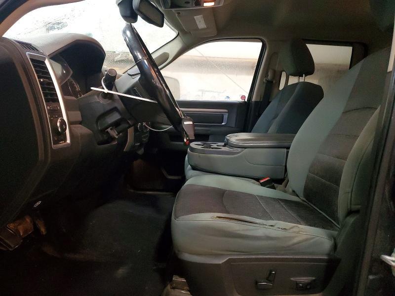 2013 Dodge Ram 1500 slt