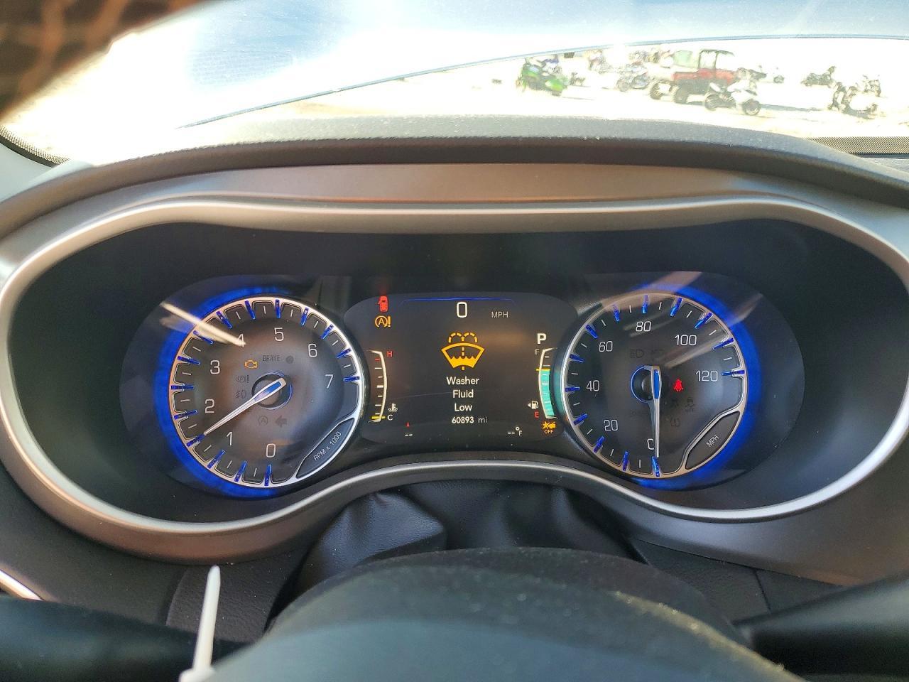 2024 Chrysler Pacifica Touring l