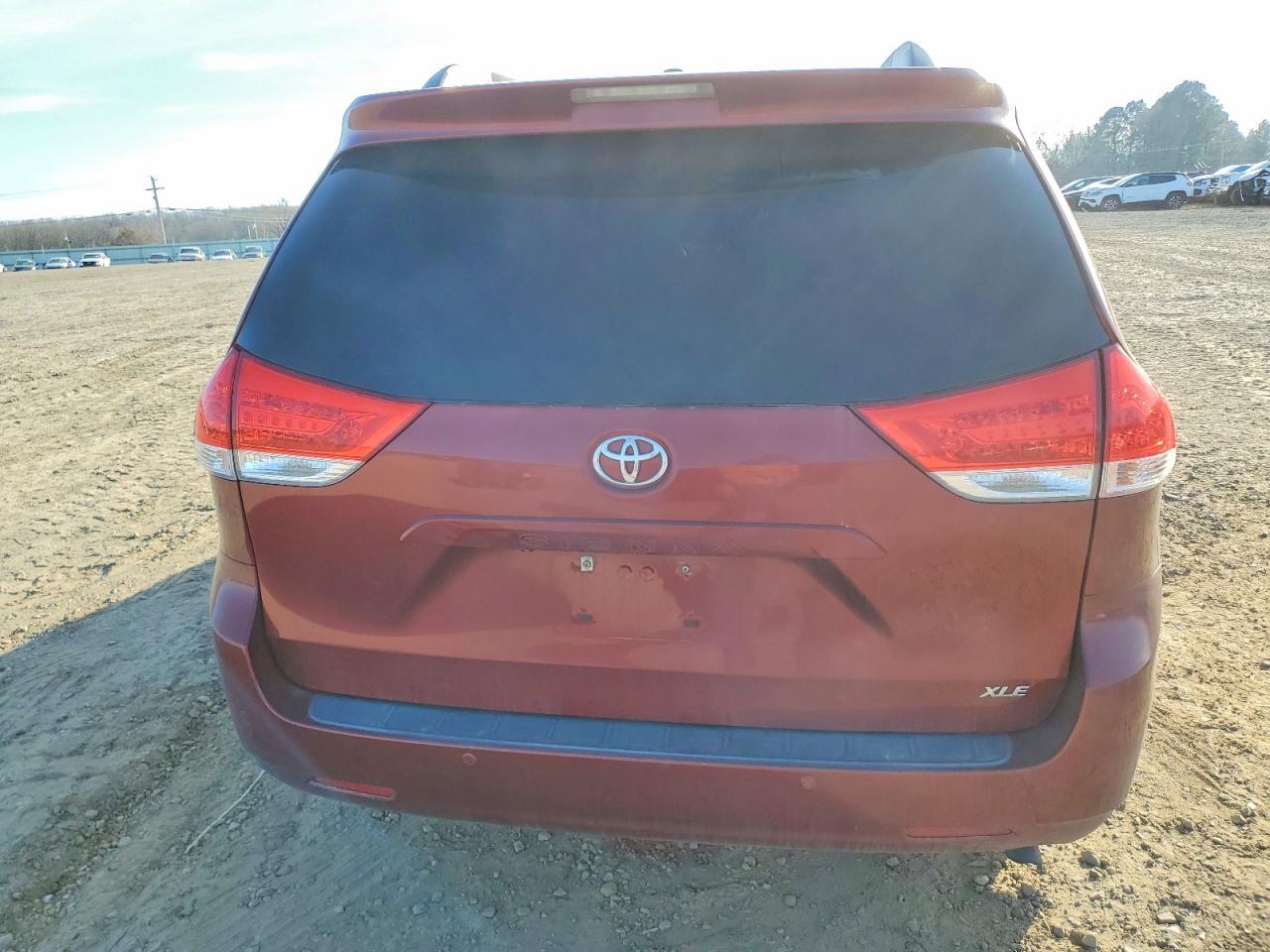 2013 Toyota Sienna xle