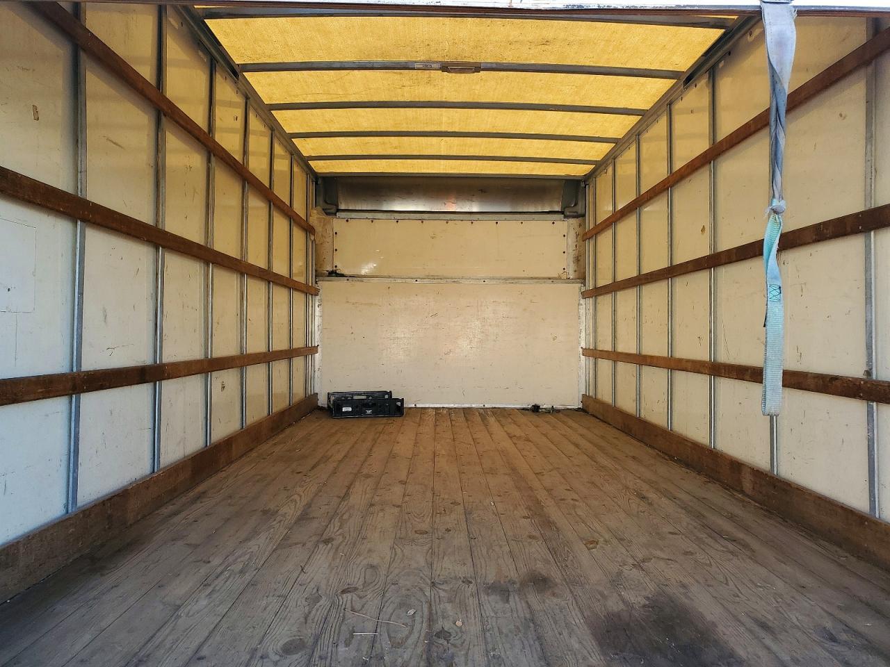 2013 Ford E350 BOX Truck