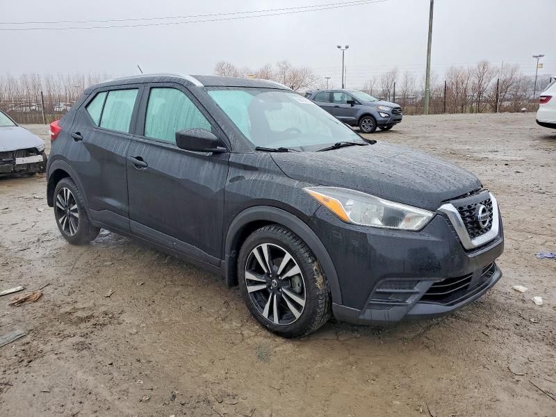 2020 Nissan Kicks sv