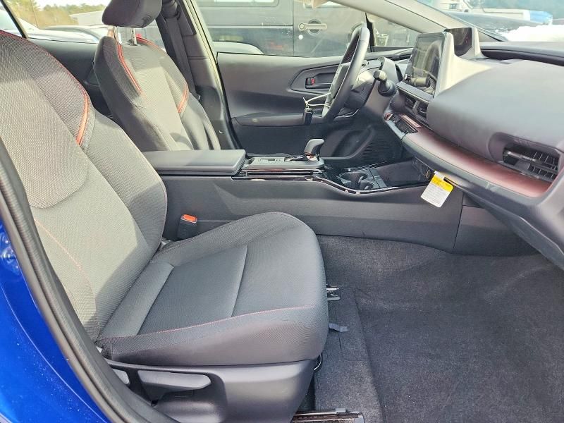 2025 Toyota Prius se