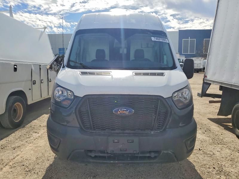 2022 Ford Transit 250 Delivery van