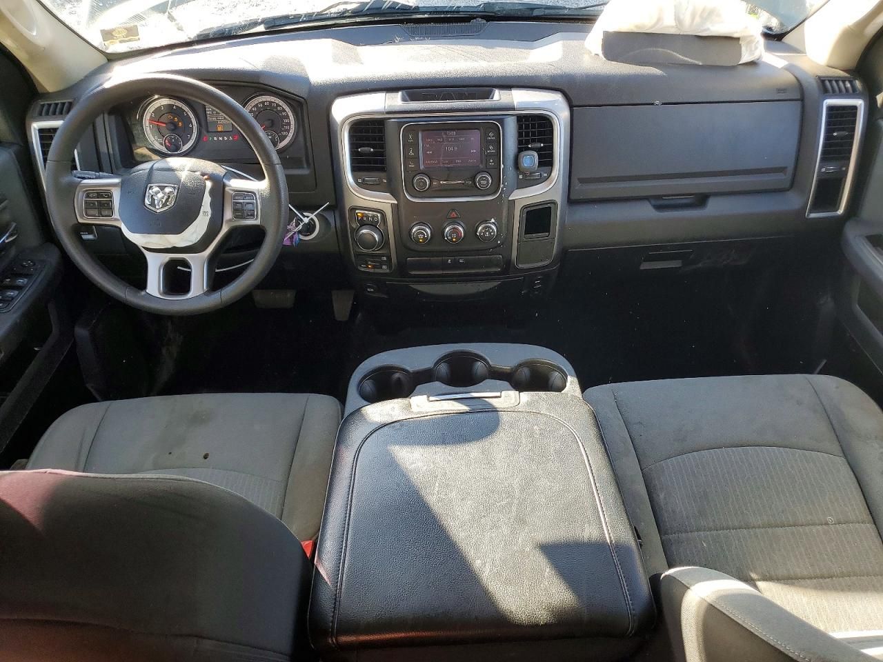 2021 Dodge Ram 1500 Classic slt