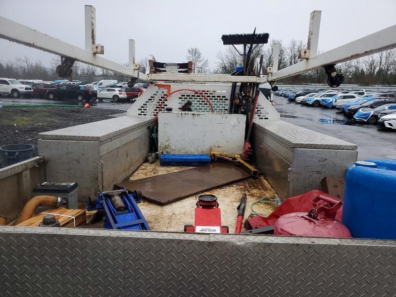 2007 GMC New Sierra Utility / Service Truck