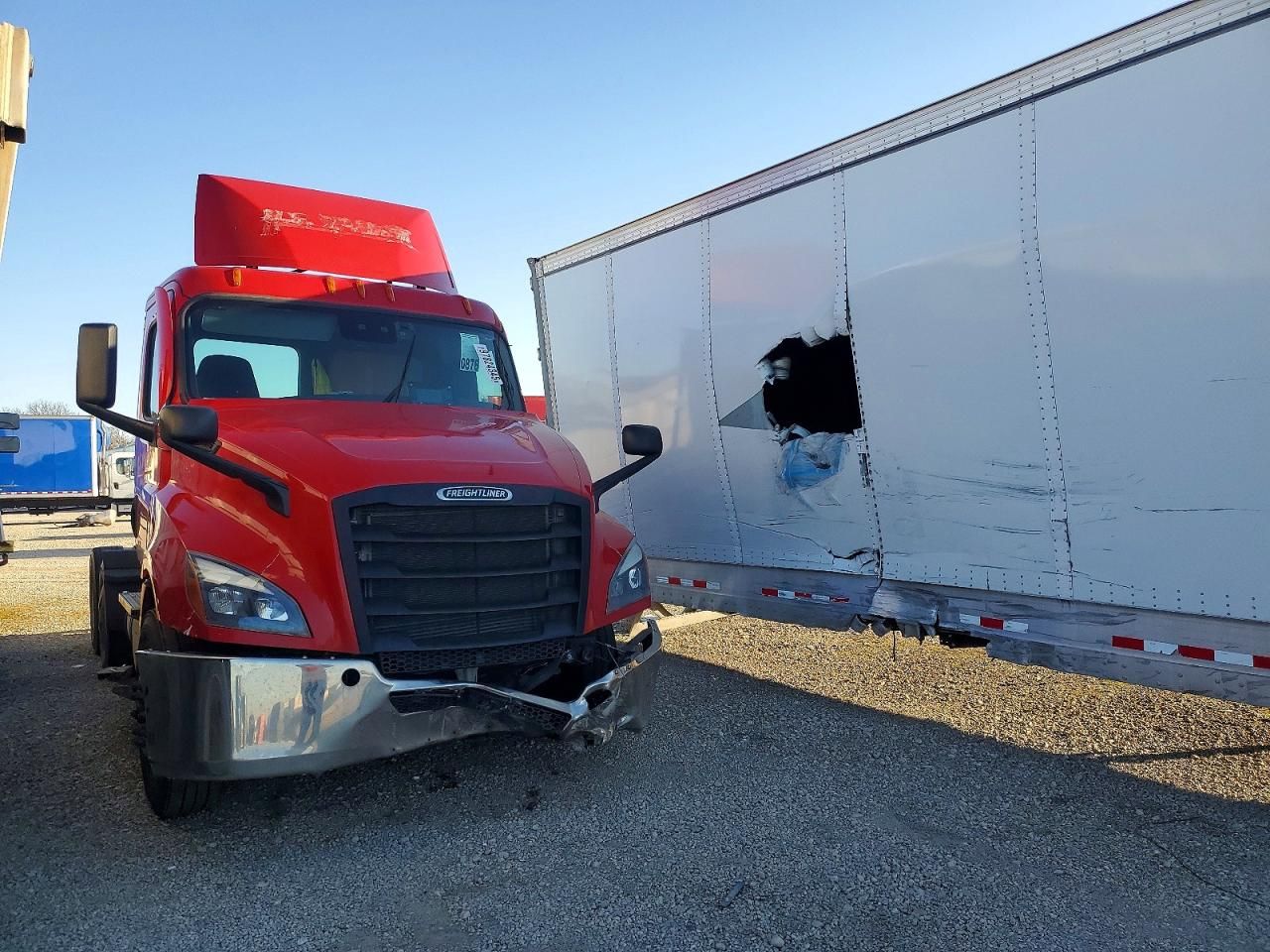 2023 Freightliner Cascadia 126