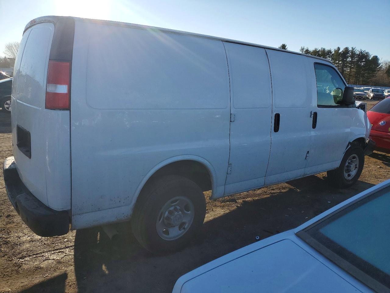2023 Chev Express G2500