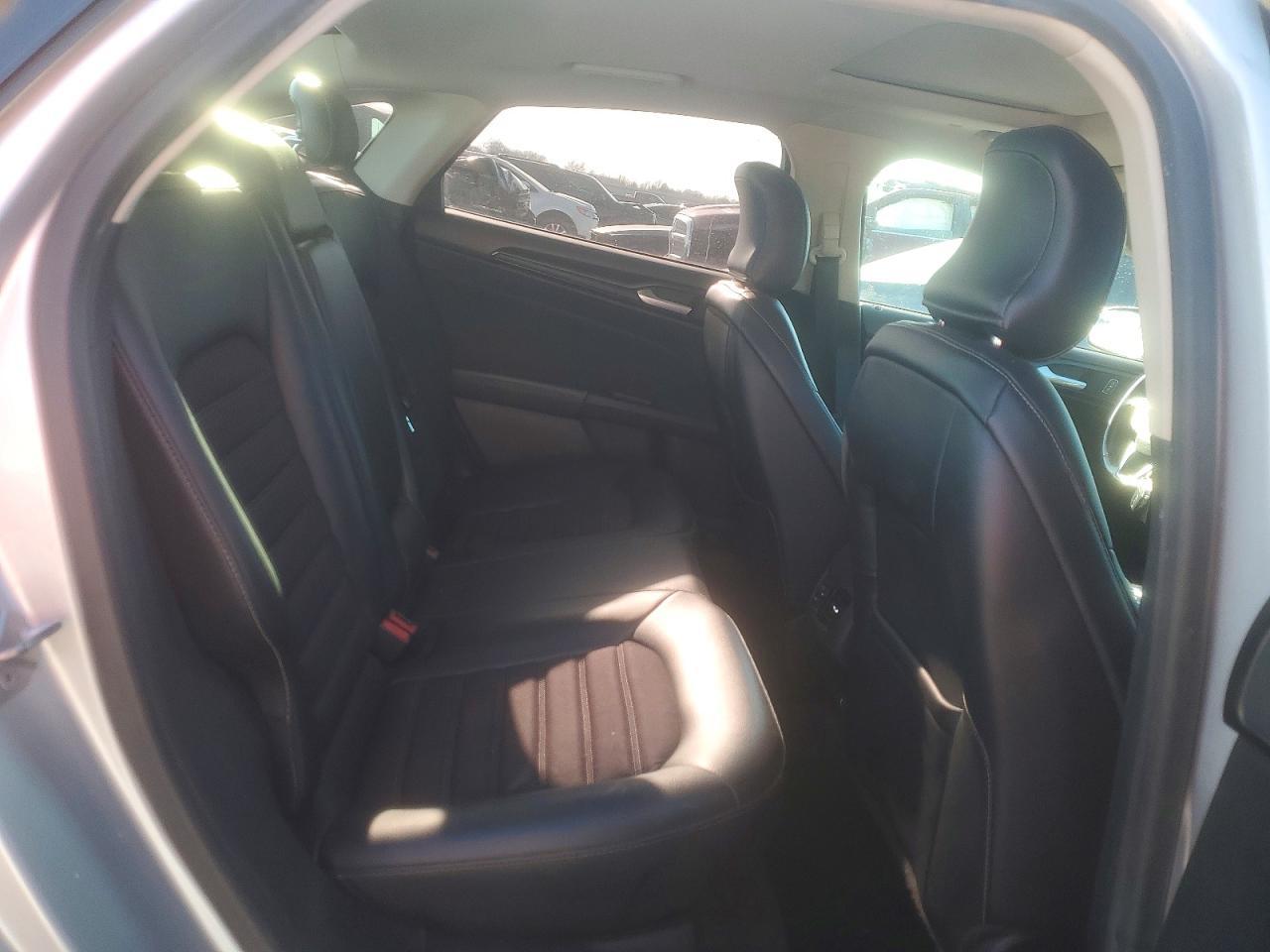 2018 Ford Fusion se Hybrid