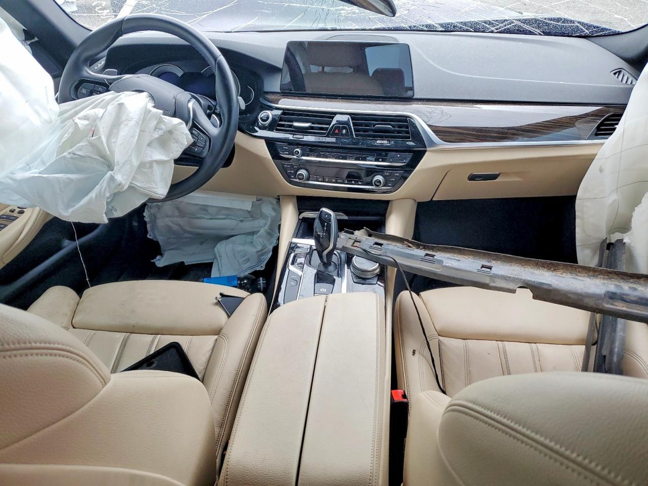 2019 BMW 530e
