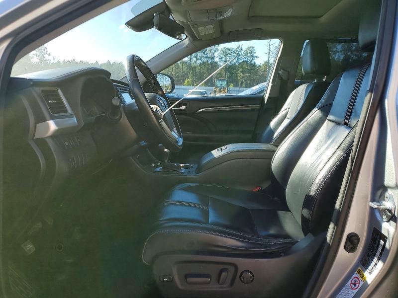2017 Toyota Highlander se