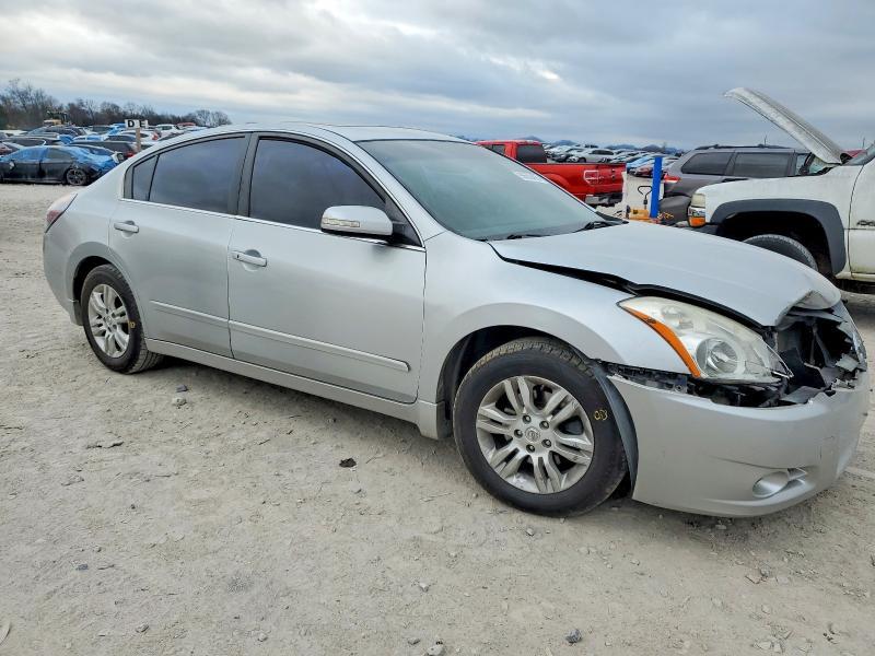 2012 Nissan Altima Base