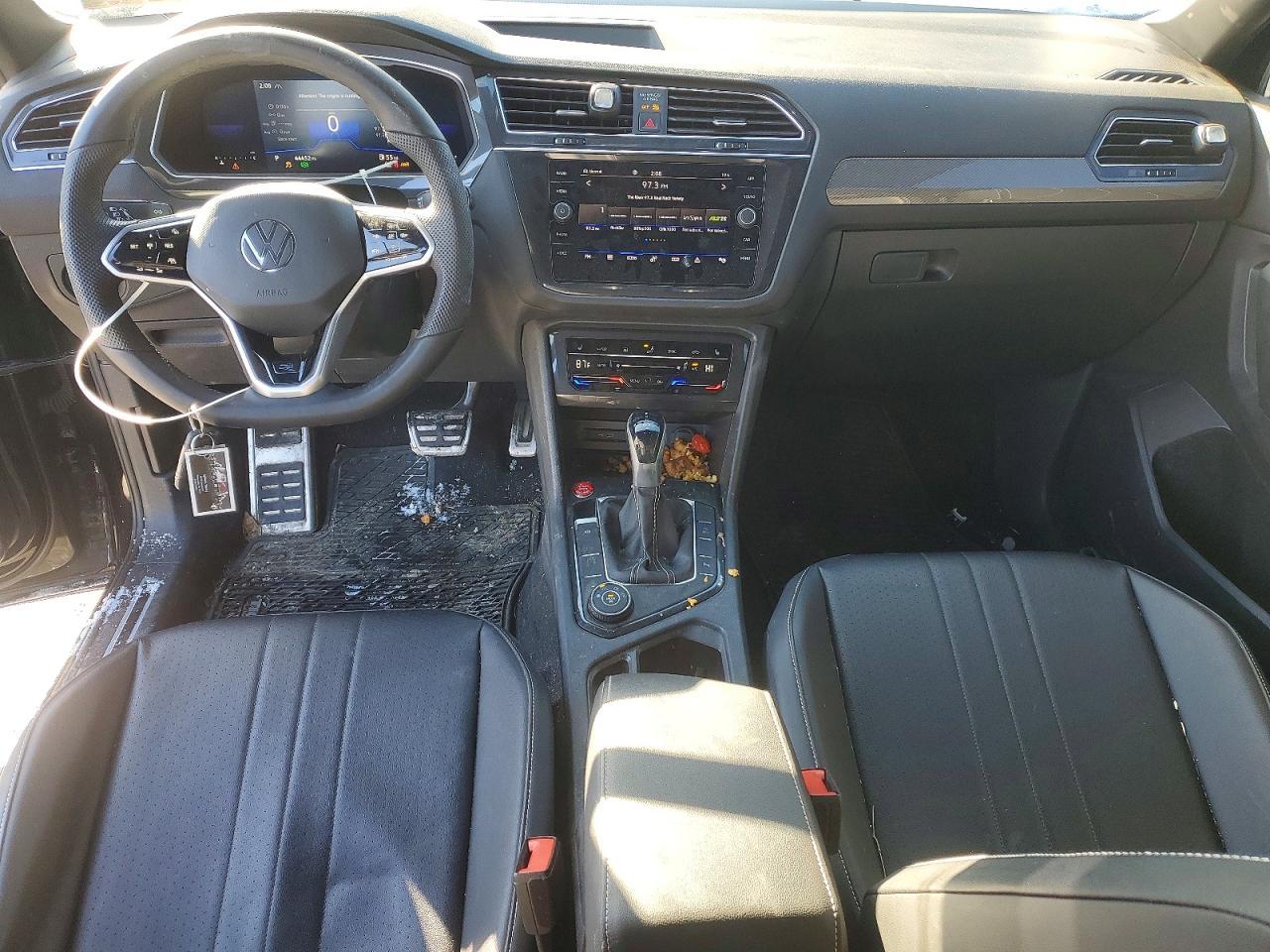 2022 Volkswagen Tiguan se R-line Black
