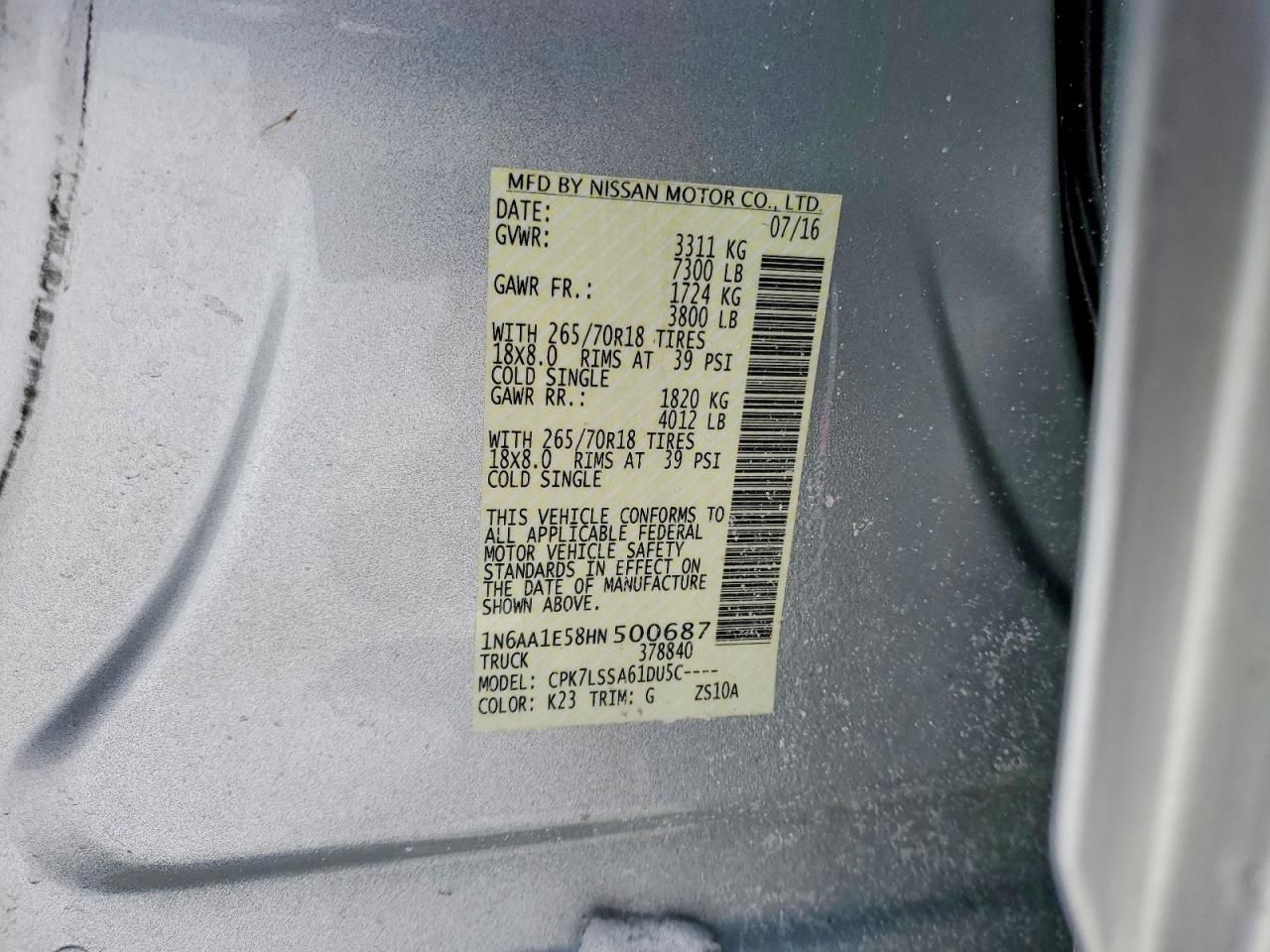 2017 Nissan Titan sv