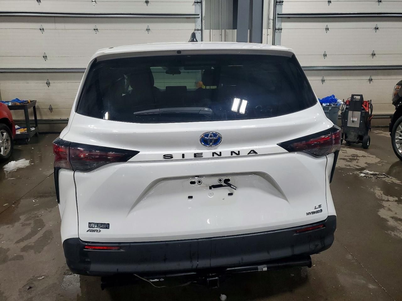 2023 Toyota Sienna le