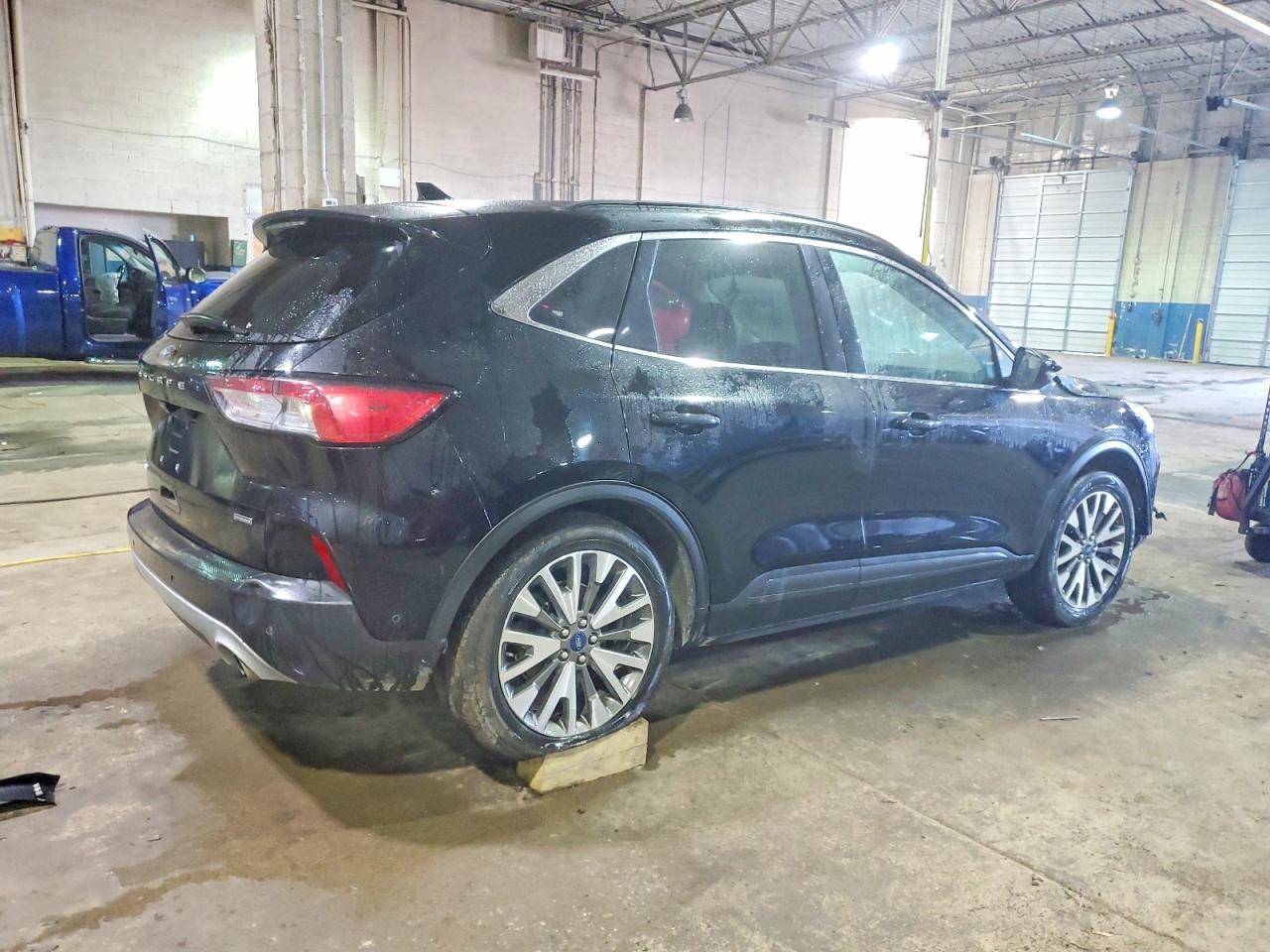 2020 Ford Escape Titanium