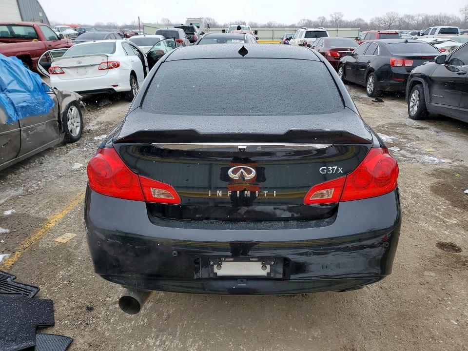 2013 Infiniti G37