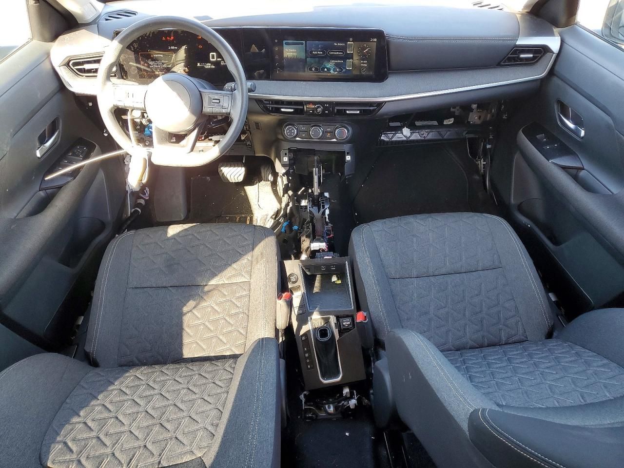 2025 Nissan Kicks sv