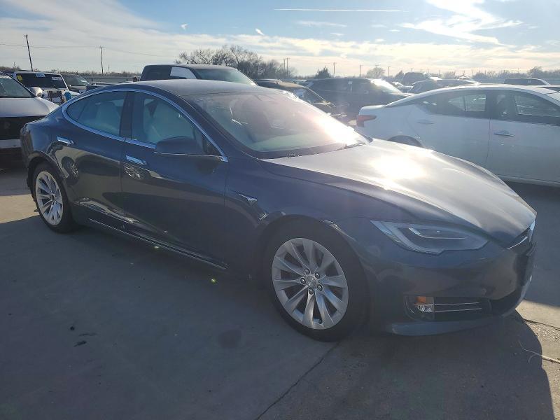 2020 Tesla Model s