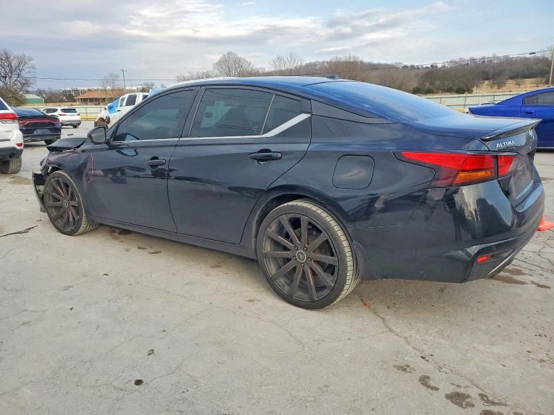 2020 Nissan Altima sr