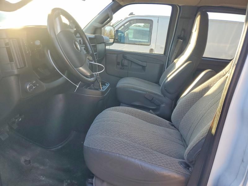 2017 Chevrolet Express G3500 LT