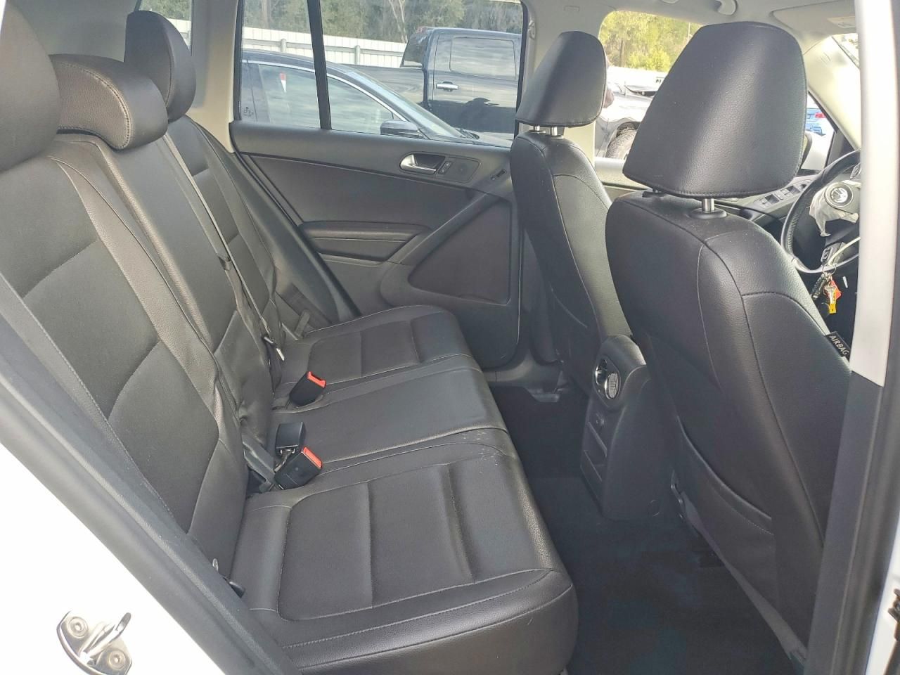 2017 Volkswagen Tiguan s