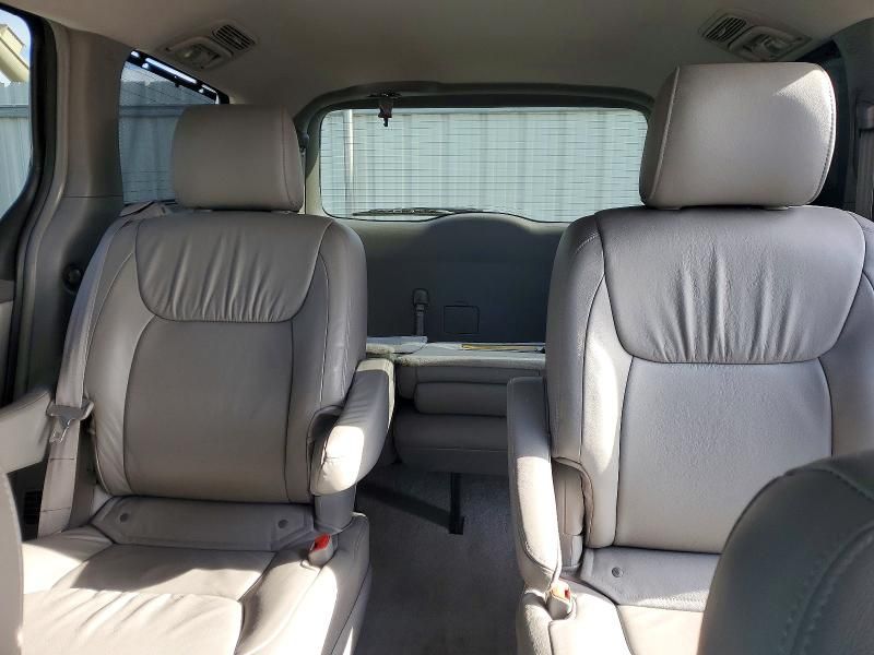 2007 Toyota Sienna xle Limited 7-passenger