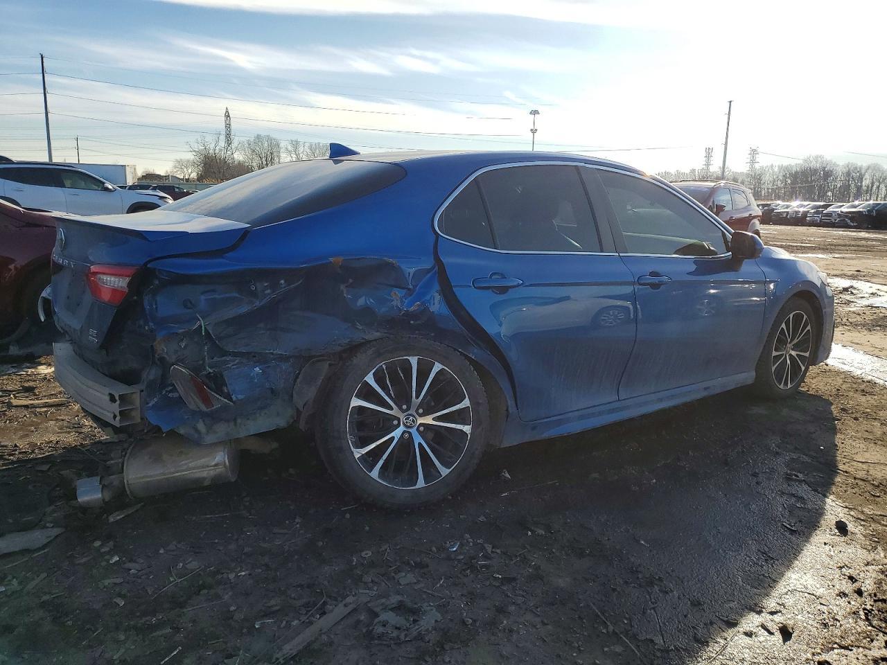2020 Toyota Camry se