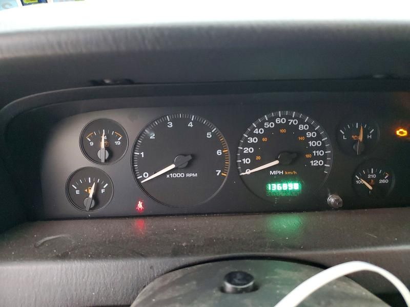 2004 Jeep Grand Cherokee Laredo