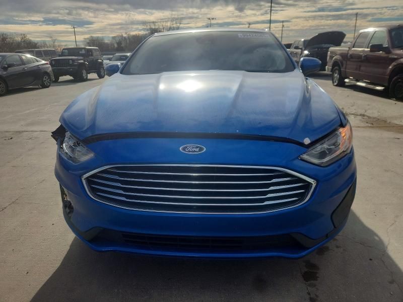 2020 Ford Fusion se