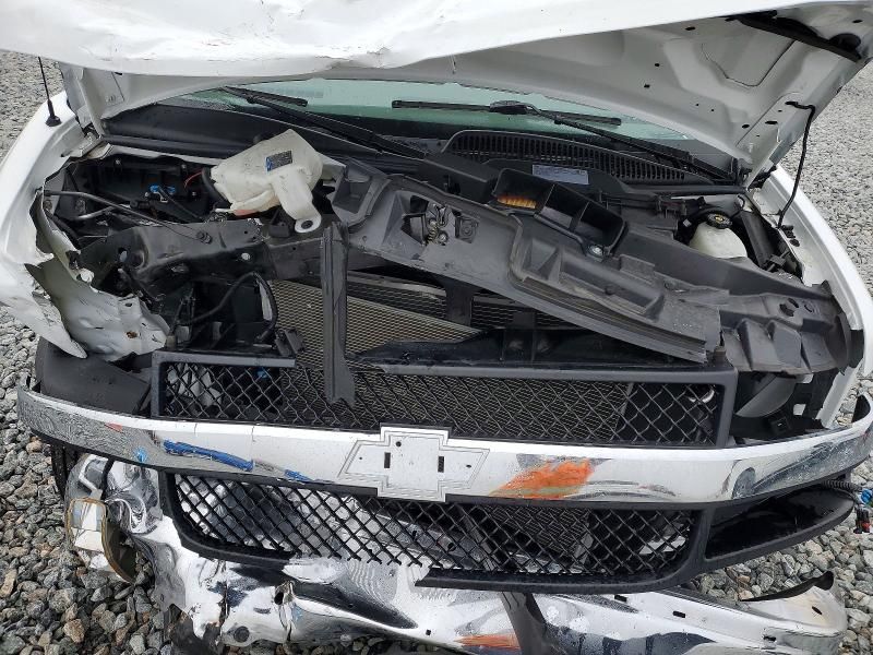 2024 Chevrolet Express G3500 LT