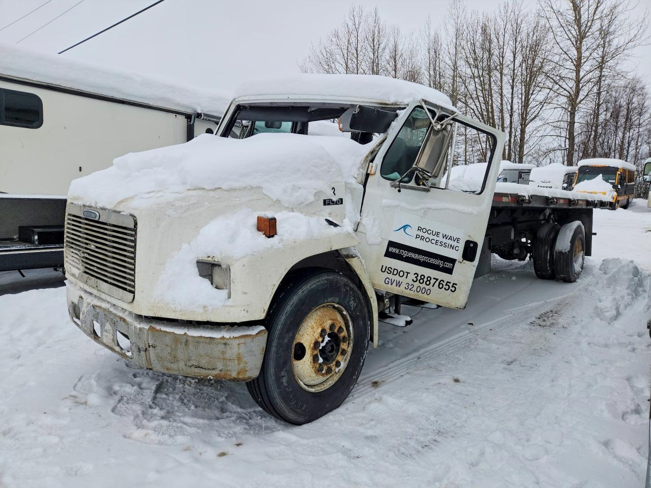 1999 Freightliner Medium Conventional FL70