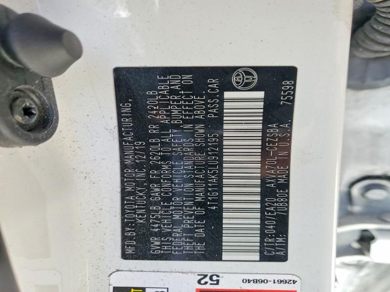 2020 Toyota Camry se