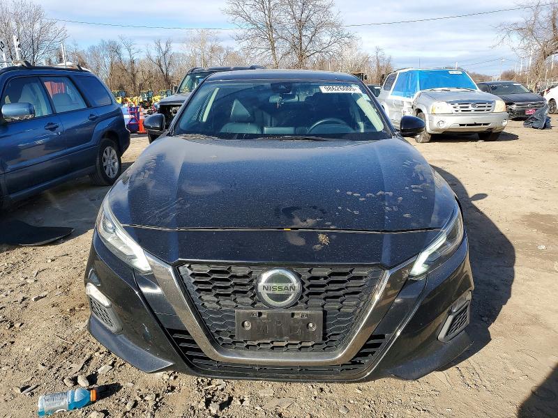 2020 Nissan Altima sr