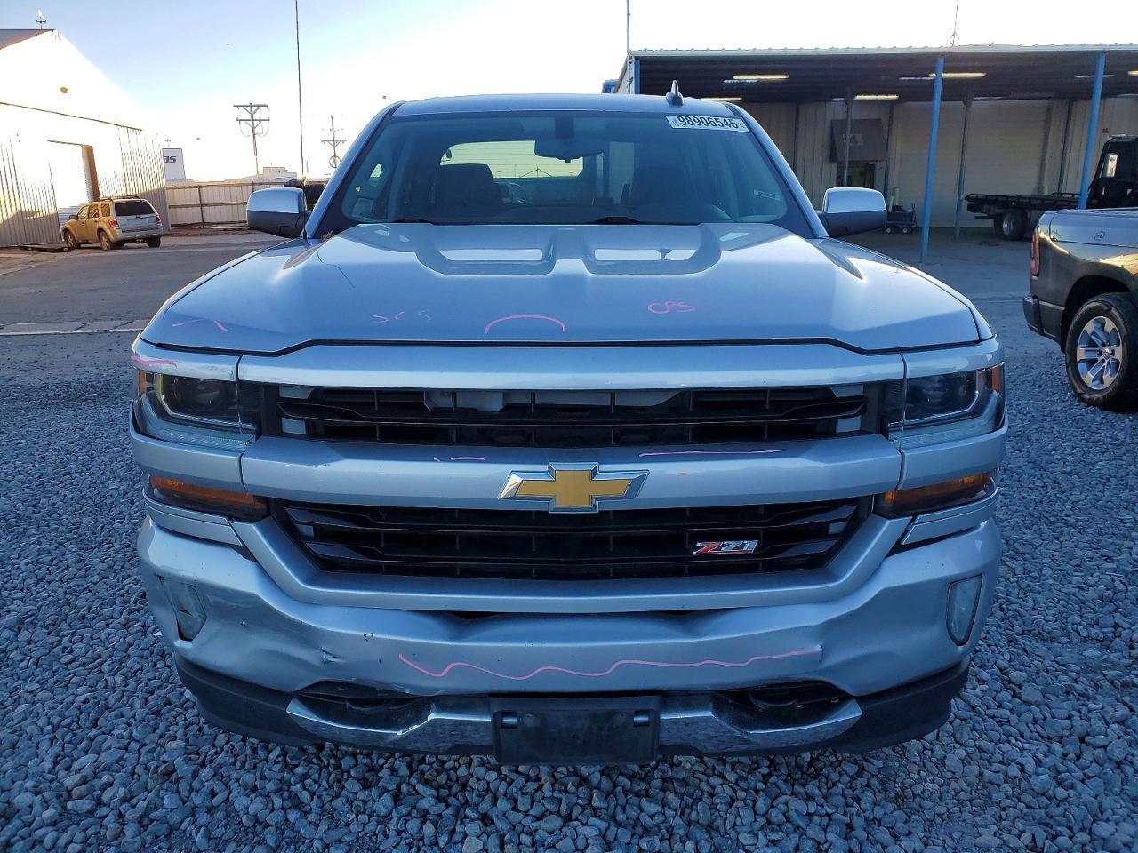 2017 Chevrolet Silverado K1500 lt