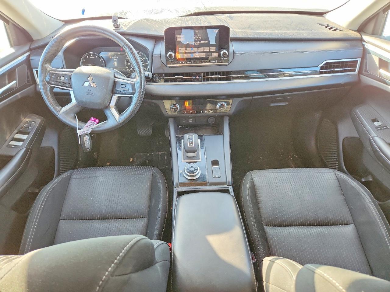 2022 Mitsubishi Outlander es