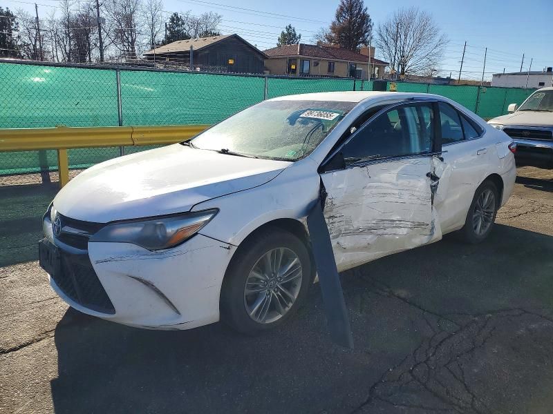 2016 Toyota Camry le