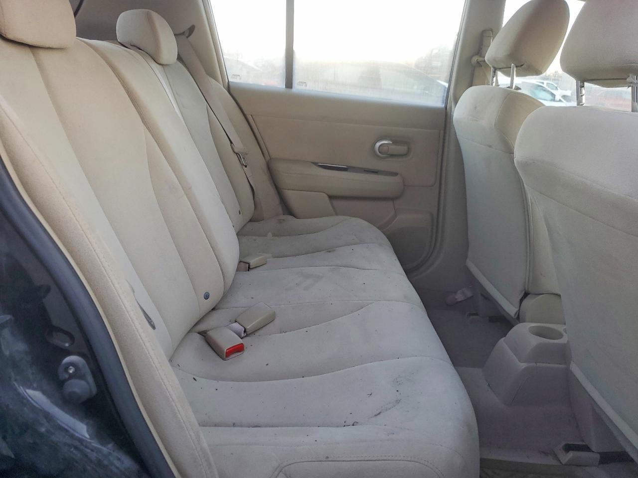 2009 Nissan Versa s
