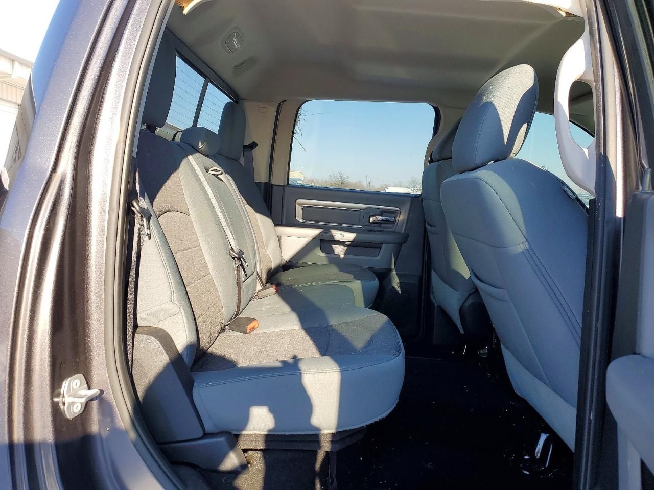 2015 Dodge Ram 1500 slt