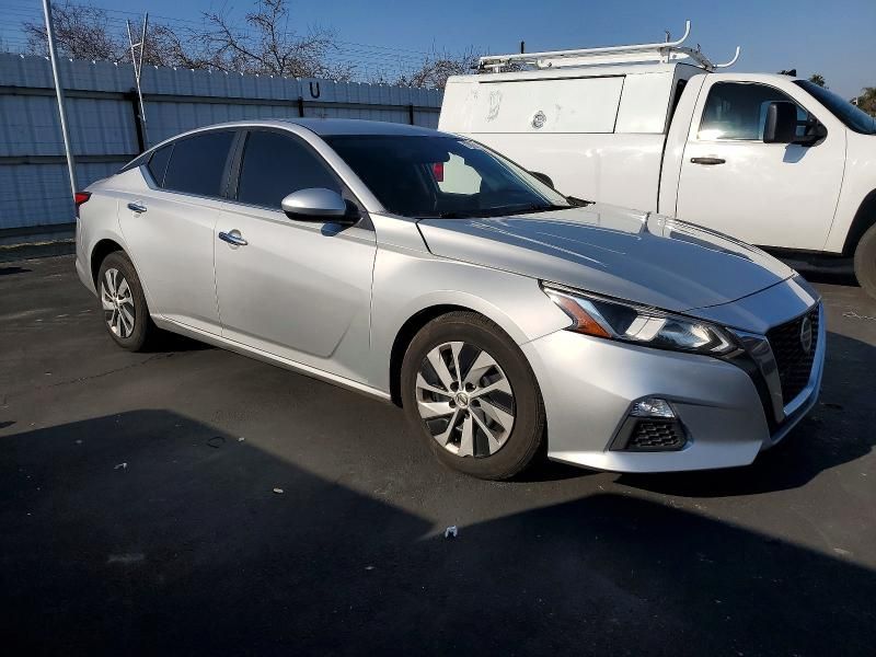 2020 Nissan Altima s