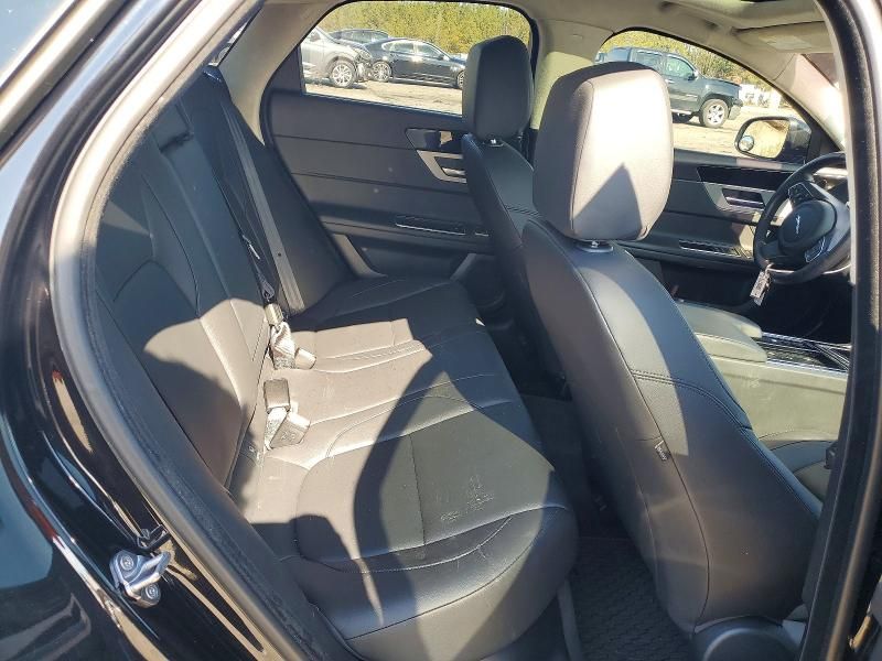 2020 Jaguar Xf Premium