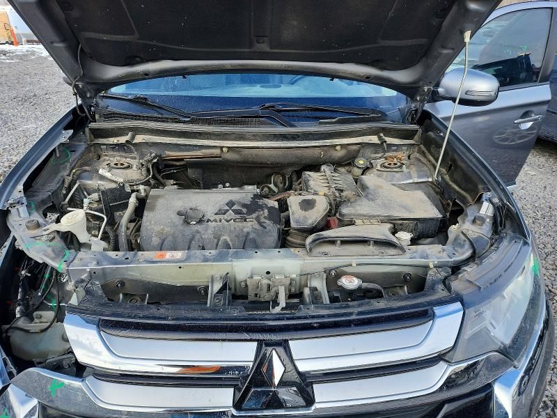 2016 Mitsubishi Outlander se