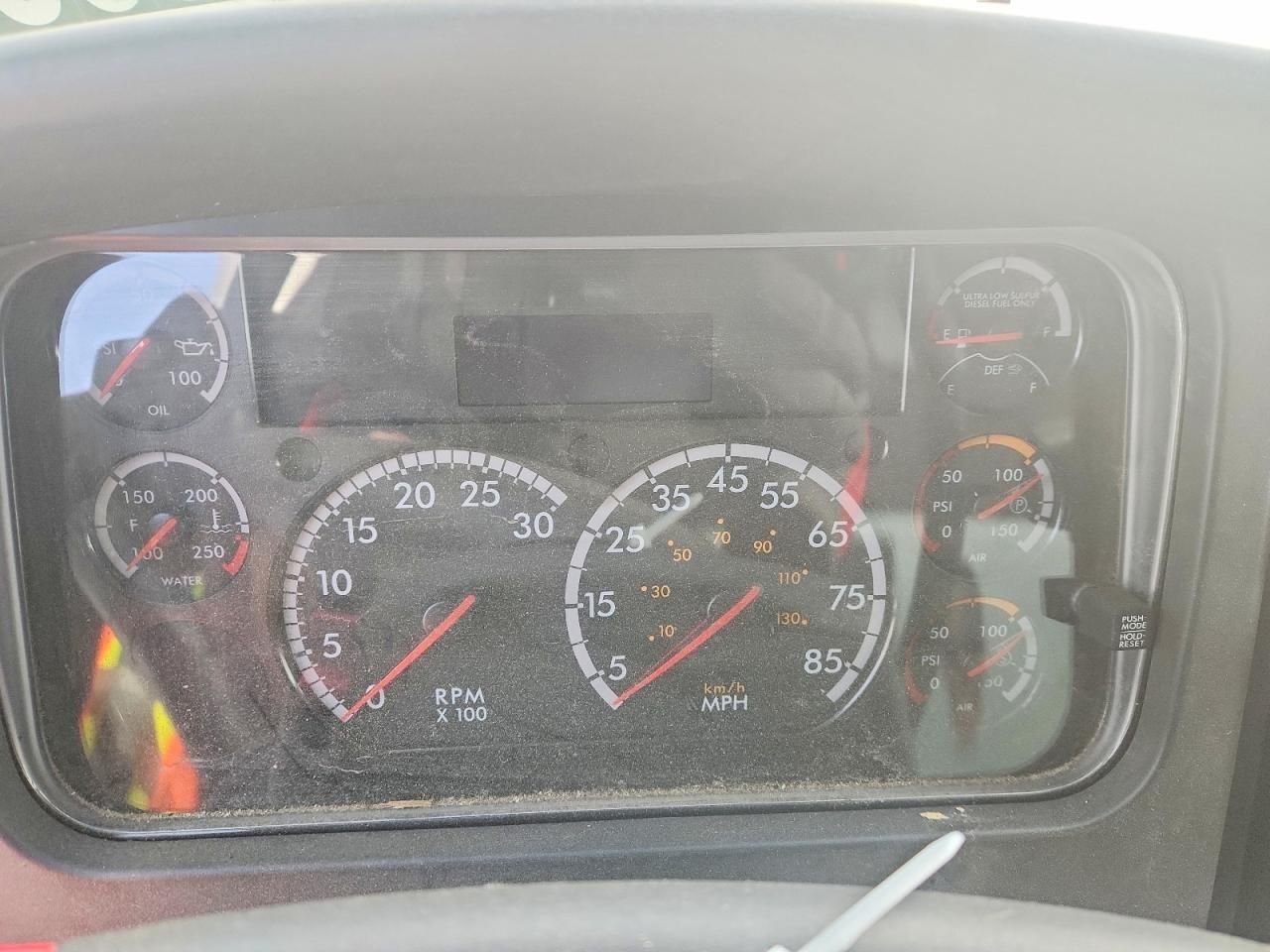 2016 Freightliner Business Class M2 BOX Truck