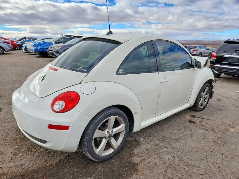 2008 Volkswagen New Beetle Triple White