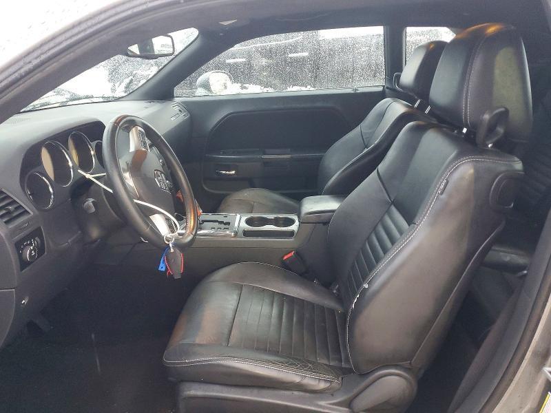 2012 Dodge Challenger sxt