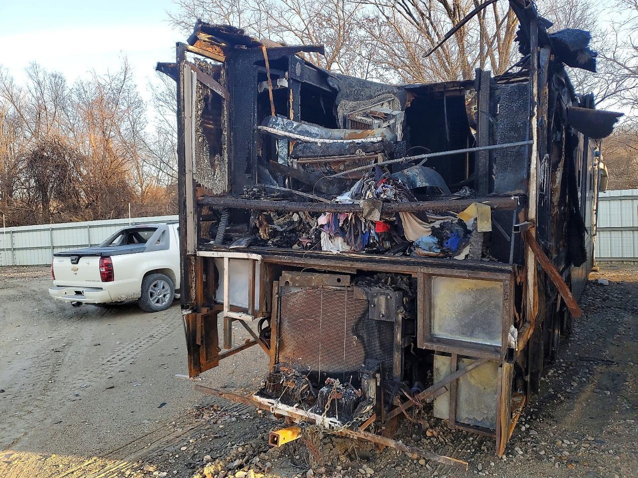 2004 Freightliner XC Chassis Recreational Vehicle