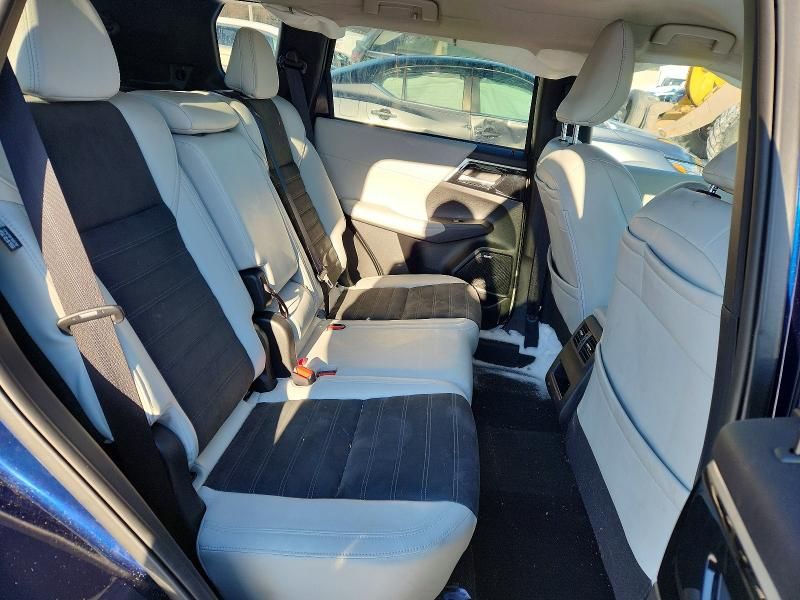 2025 Mitsubishi Outlander se