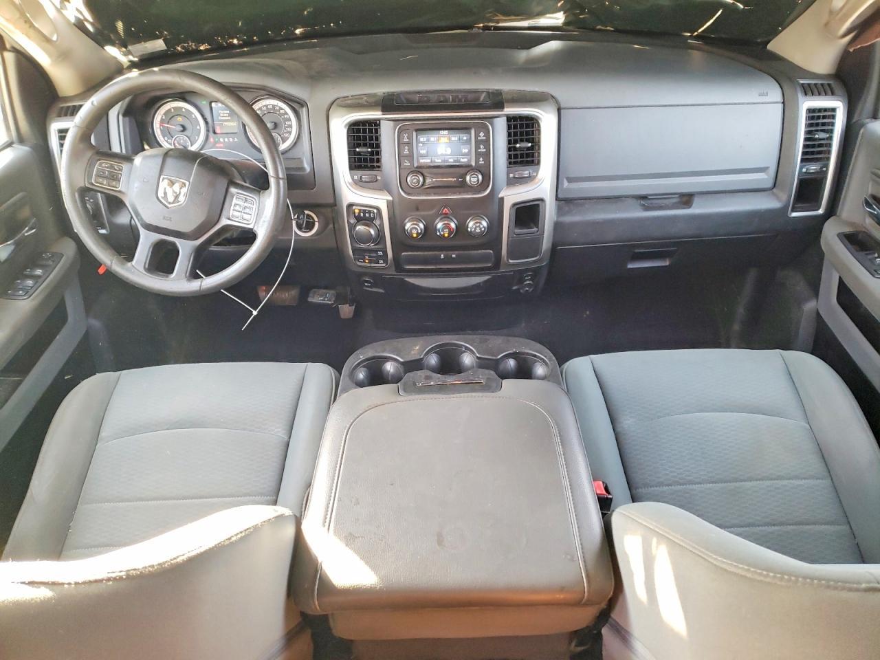 2018 Dodge Ram 1500 slt